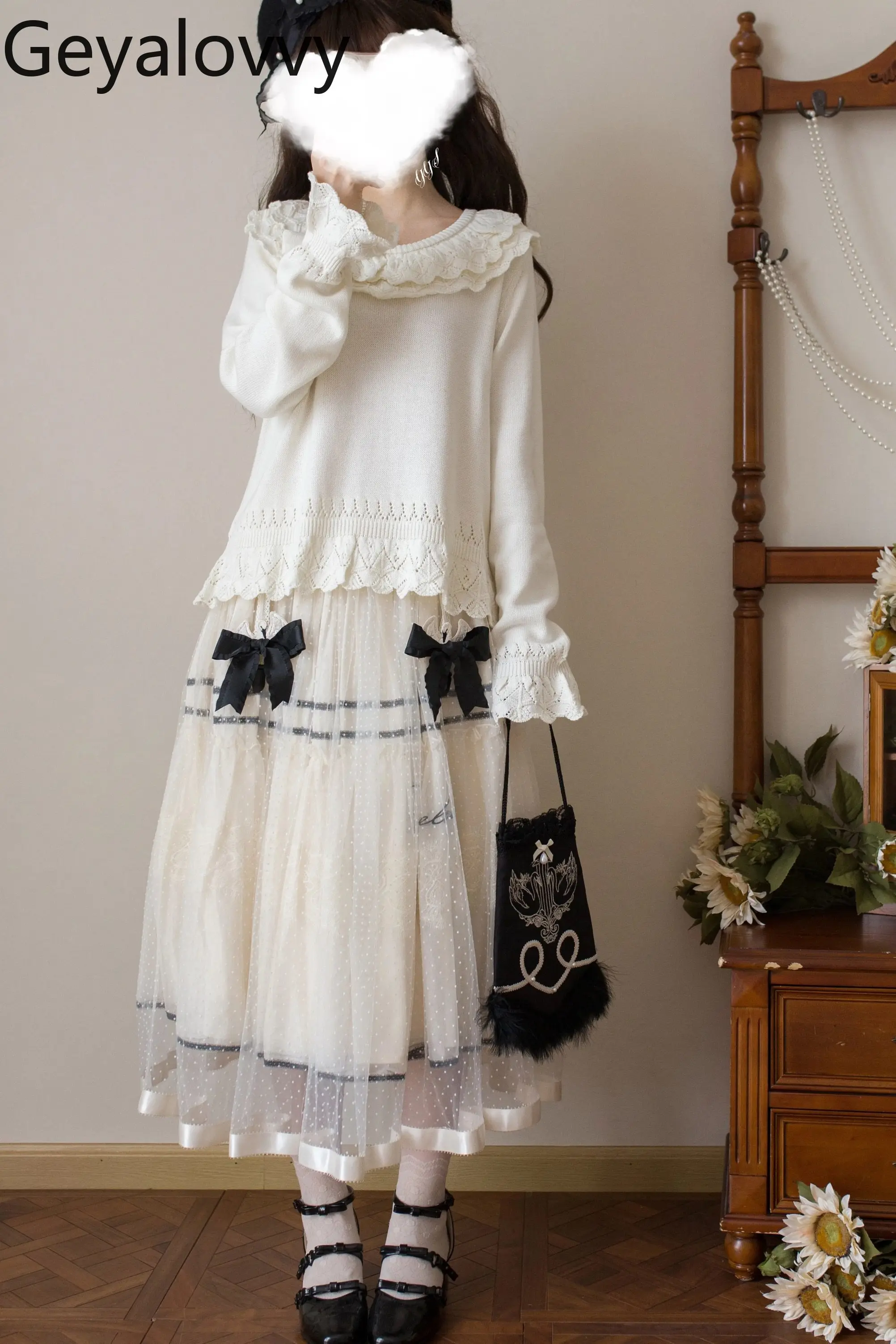 

2026 Spring New Round Neck Base Pullover Sweet Cute Girls Versatile Puff Long Sleeve Lolita Sweater Knitted Warm Inner Tops