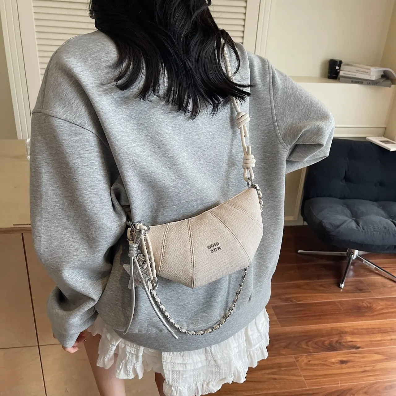 

Корейская женская сумка для пельменей 2025 года — модная сумка через плечо под мышками, летняя минималистичная сумка через плечо, повседневная шикарная сумка-хобо