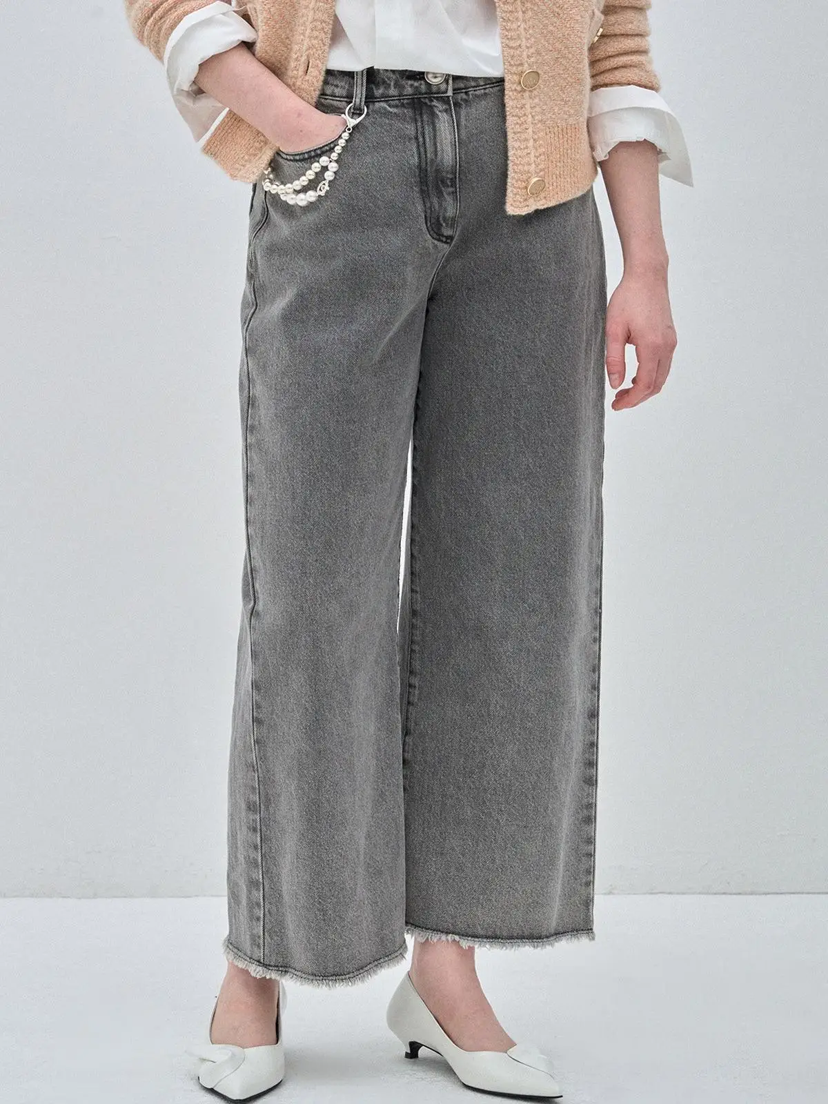 

Spring 2025 High Waist Loose Fit Pearl Decorated Colion Nail Denim Jeans Korean Sle Simple Retro Straight Leg Jeans