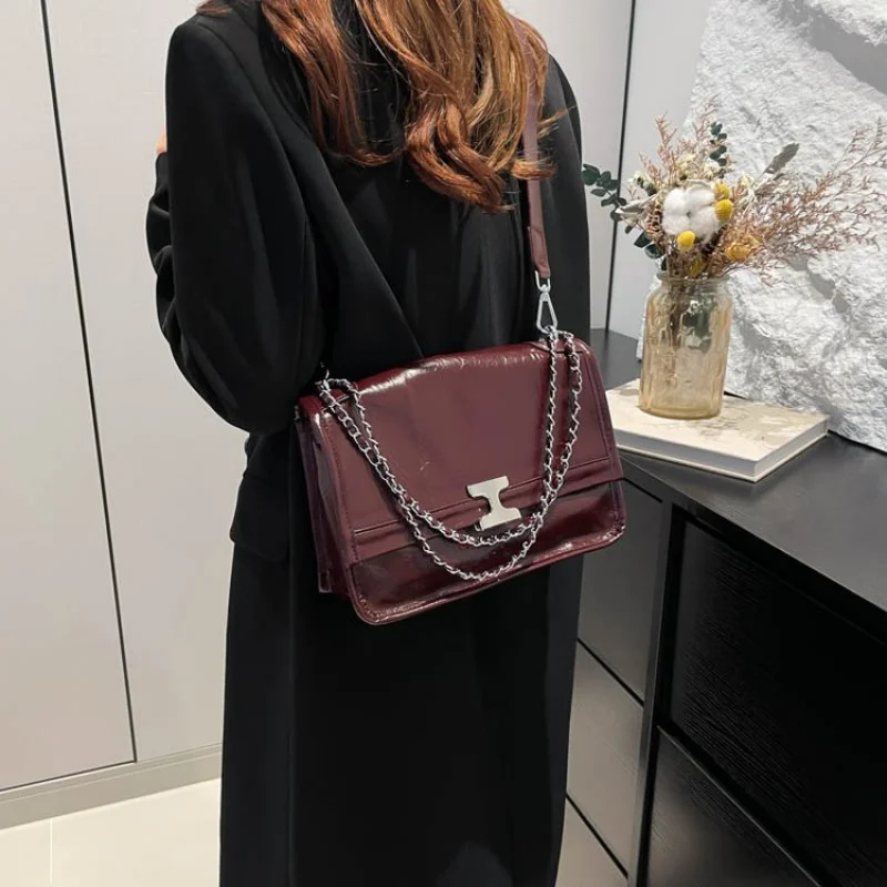 

Высококачественная роскошная брендовая женская сумка, кожаная элегантная известная дизайнерская гладкая текстура, винтажная повседневная пригородная сумка ​