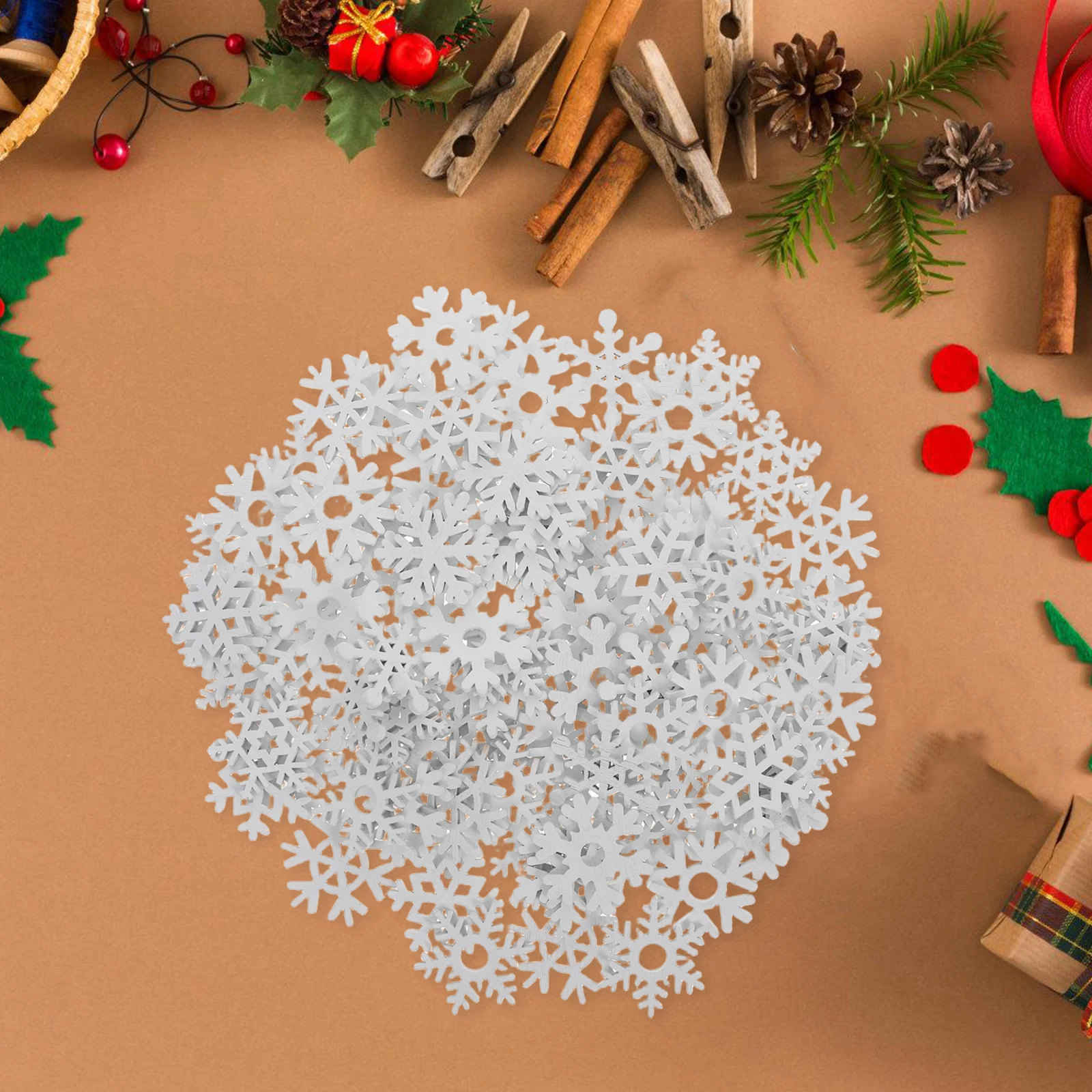 

100pcs Christmas Wood Snowflakes Unfinished Craft Cutouts for Party Decorations Cake Toppers Wooden Ornaments White Patches