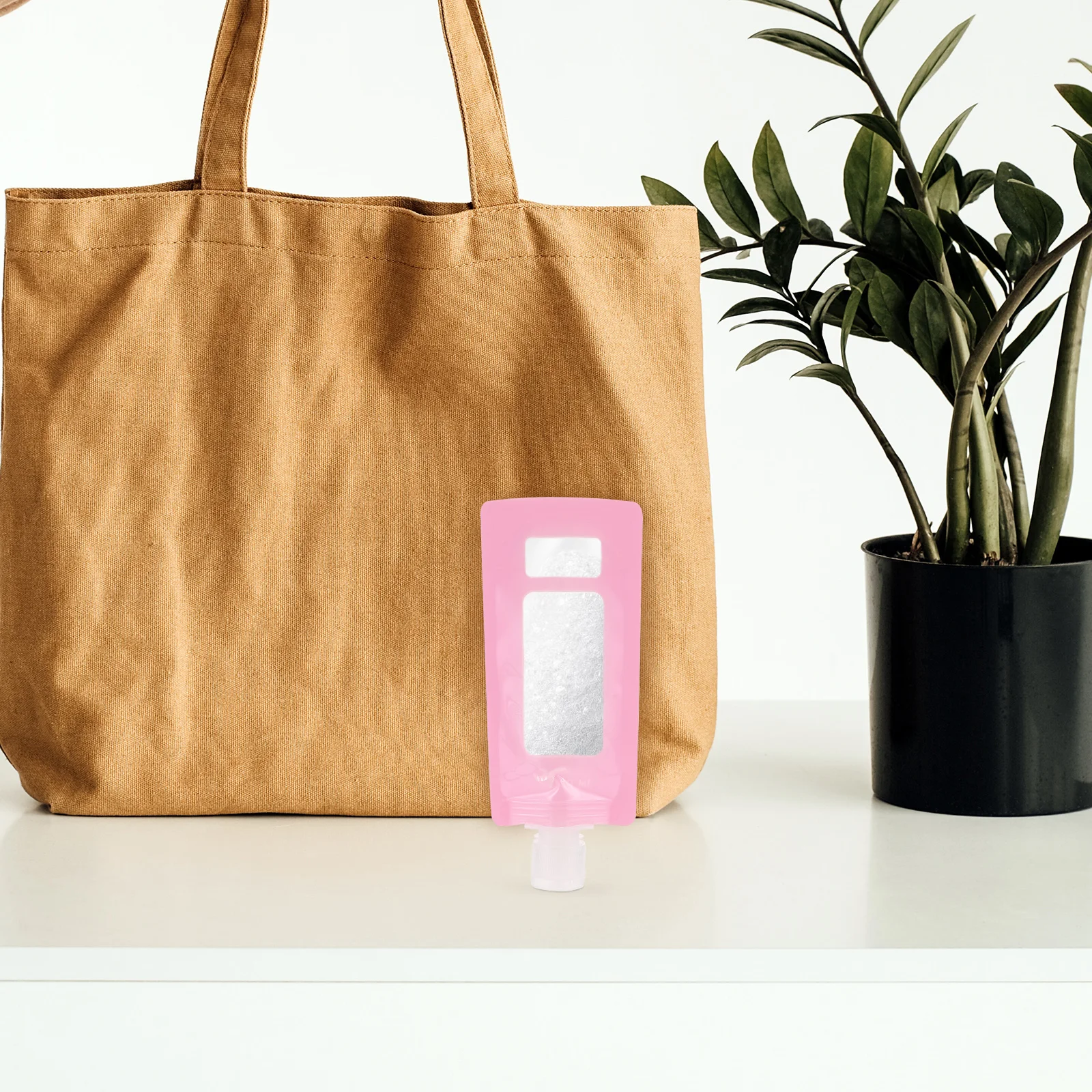 

1 set Refillable Travel Pouches Empty Squeeze For Essential Oils Creams Lotions Portable Sub Bags Reusable Lightweight