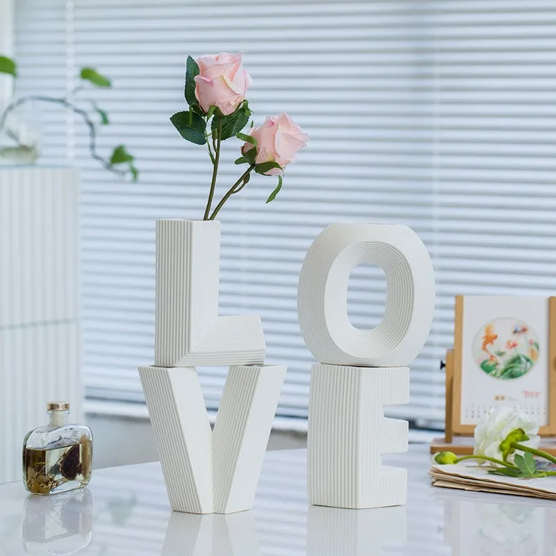 Ceramic letter vase decorative design sense, flower arrangement creativity, desktop living room decoration crafts