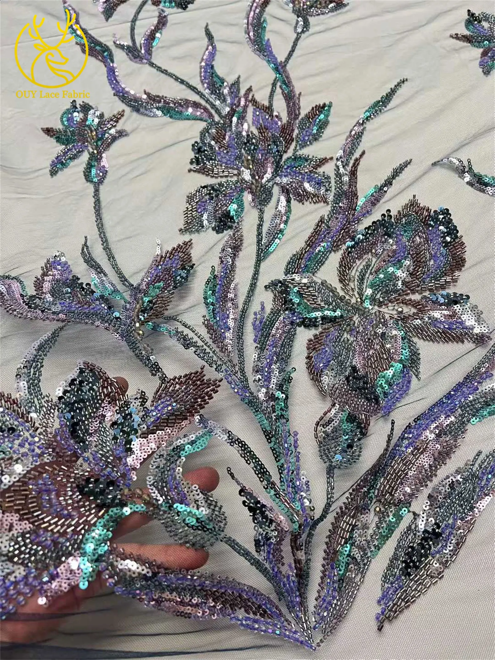 Luxuriöser afrikanischer Brautkleidstoff mit Perlenstickerei 2026 – Neuer französischer nigerianischer bestickter Blumen-Pailletten-Spitzenstoff für Hochzeits- und Partykleider – Detail 7