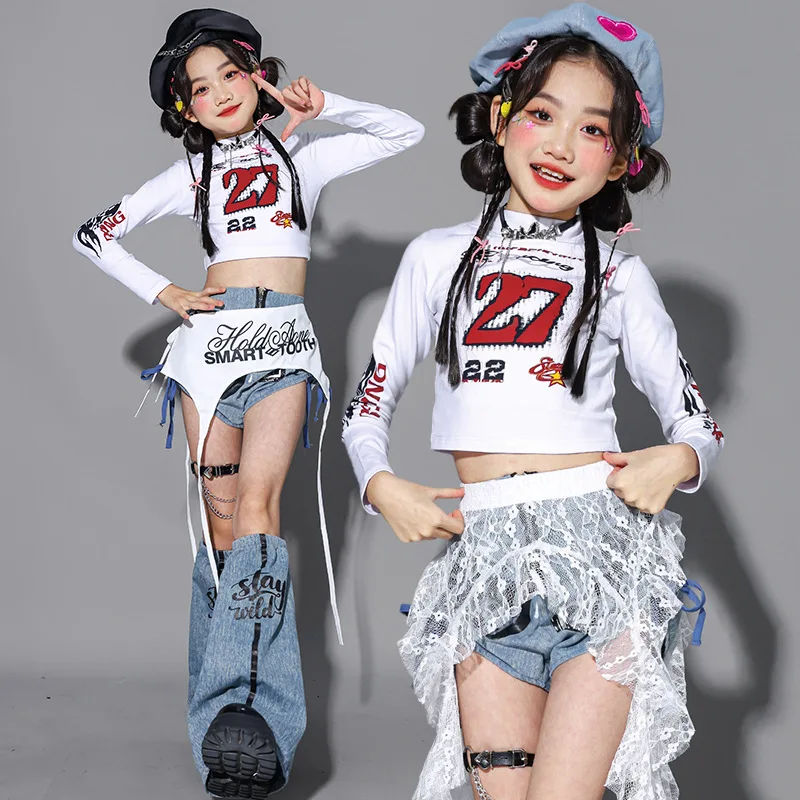 

Одежда для танцев в стиле K-pop для девочек, наряд для выступлений в стиле джаз, белый укороченный топ, джинсовые шорты, модный костюм для подиумов для детей