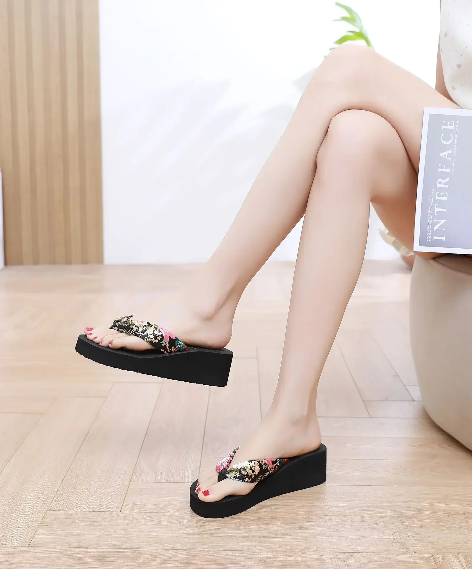 Damen Flip-Flops Sommer Strand Plateau-Slipper Lässige Outdoor-Keilsandalen Sommer Damenschuhe – Detail 10