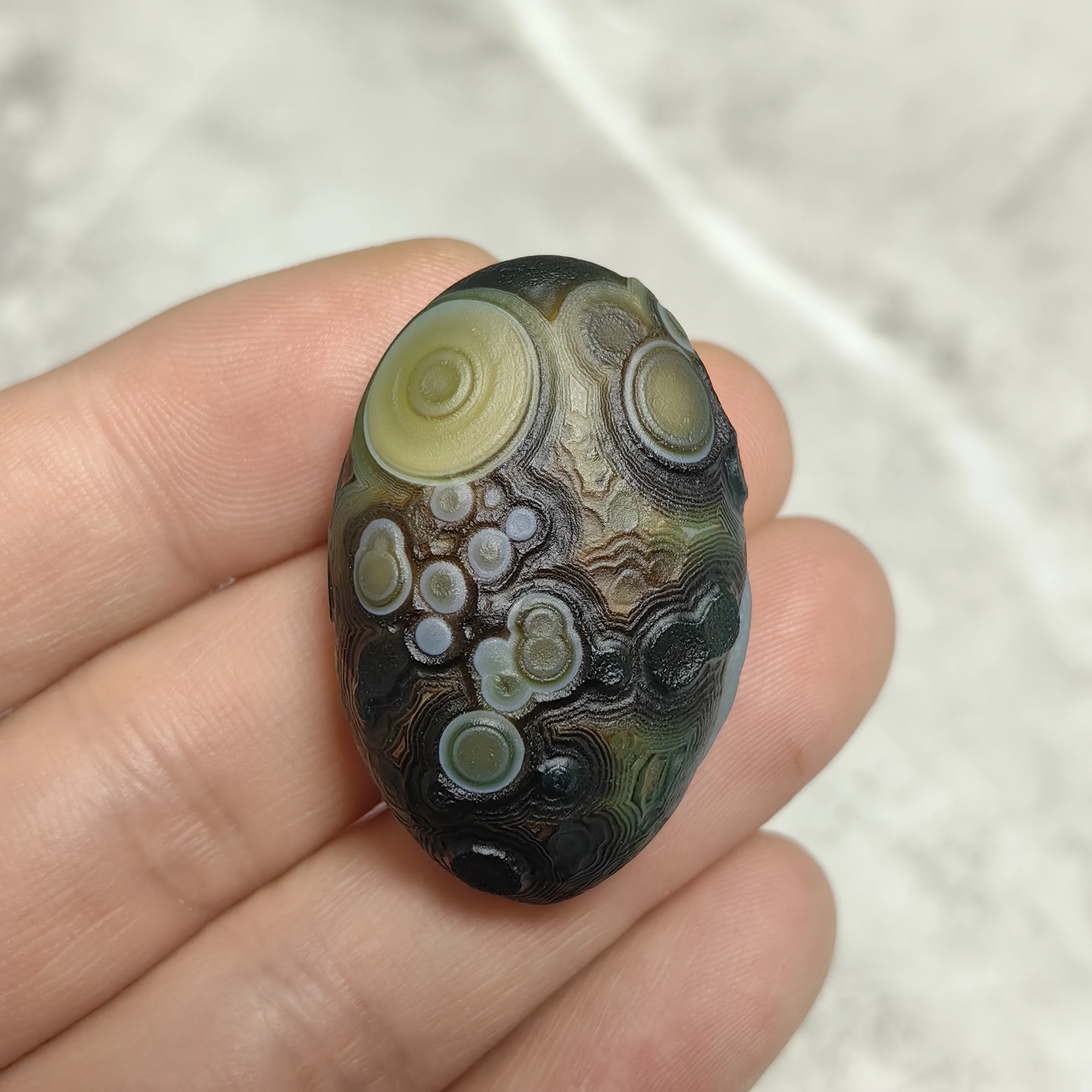 Natural Divine Eye Agate Unprocessed Haut-Relief Stone for Energy Work, DIY Jewelry Decoration Anti-Evil & Reiki Healing