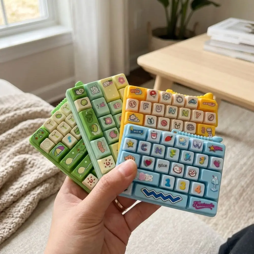 Colorful 26 Key Keyboard Keychain Cartoon Squeeze Feel Keyboard Fidget Pendant Impact Resistant Wit Hanging Chain