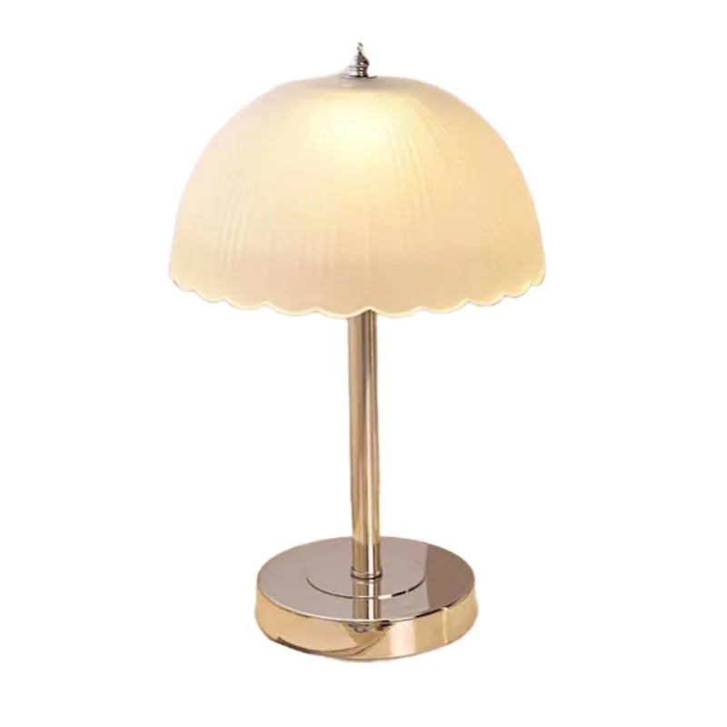 

Nordic high-end desk lamp, bedroom bedside table lamp, simple style, light luxury