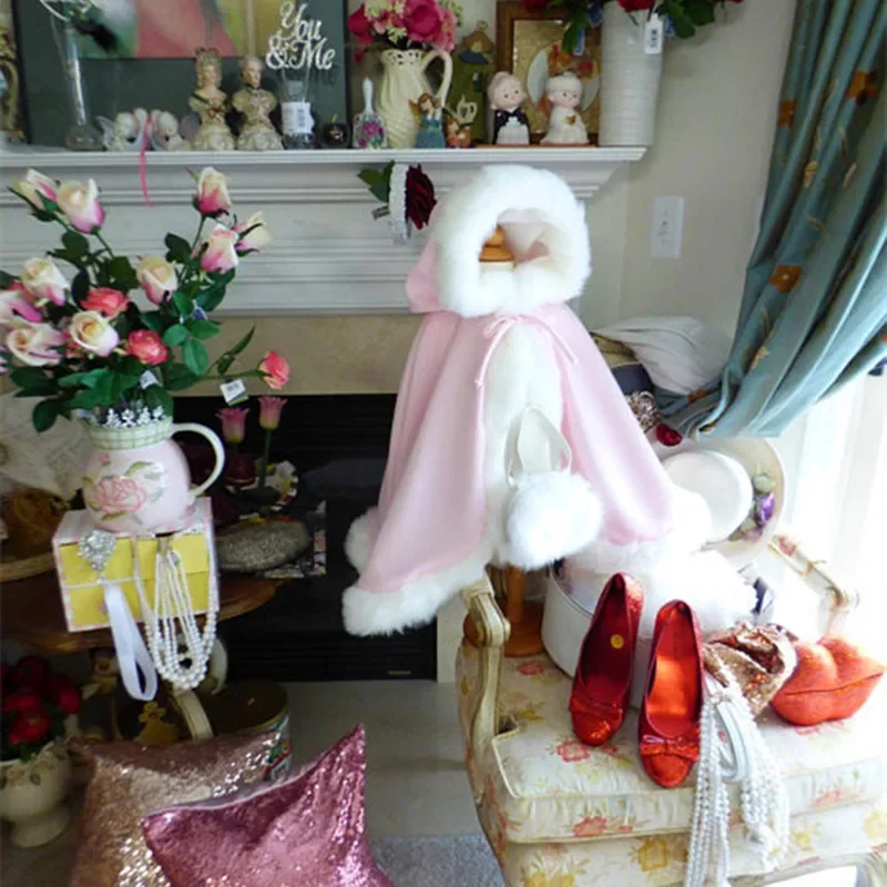 

Lovely Girls Cape Kids Wedding Cloaks Faux Fur Jacket For Winter Ivory Kid Flower Girl Children Satin Hooded Child Coats