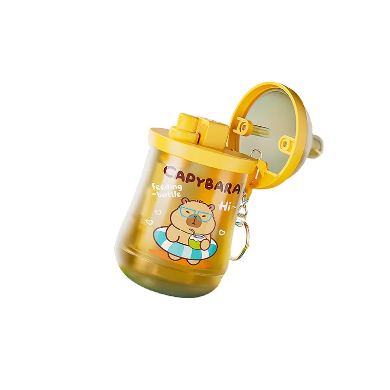 Creativo Mini Bottiglia di Latte Pistola Ad Acqua Portachiavi Ciondolo Con Luce Per Bambini Cartoon Pistola Scherzo Giocattolo Per Bambini Interattivi Giochi D'acqua