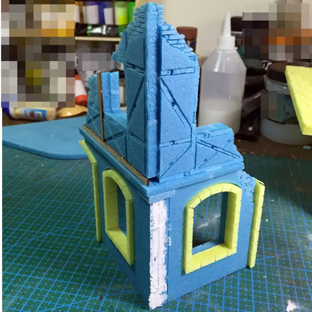 1:35 Western European House Ruins Scene Model Architecture and Unpainted