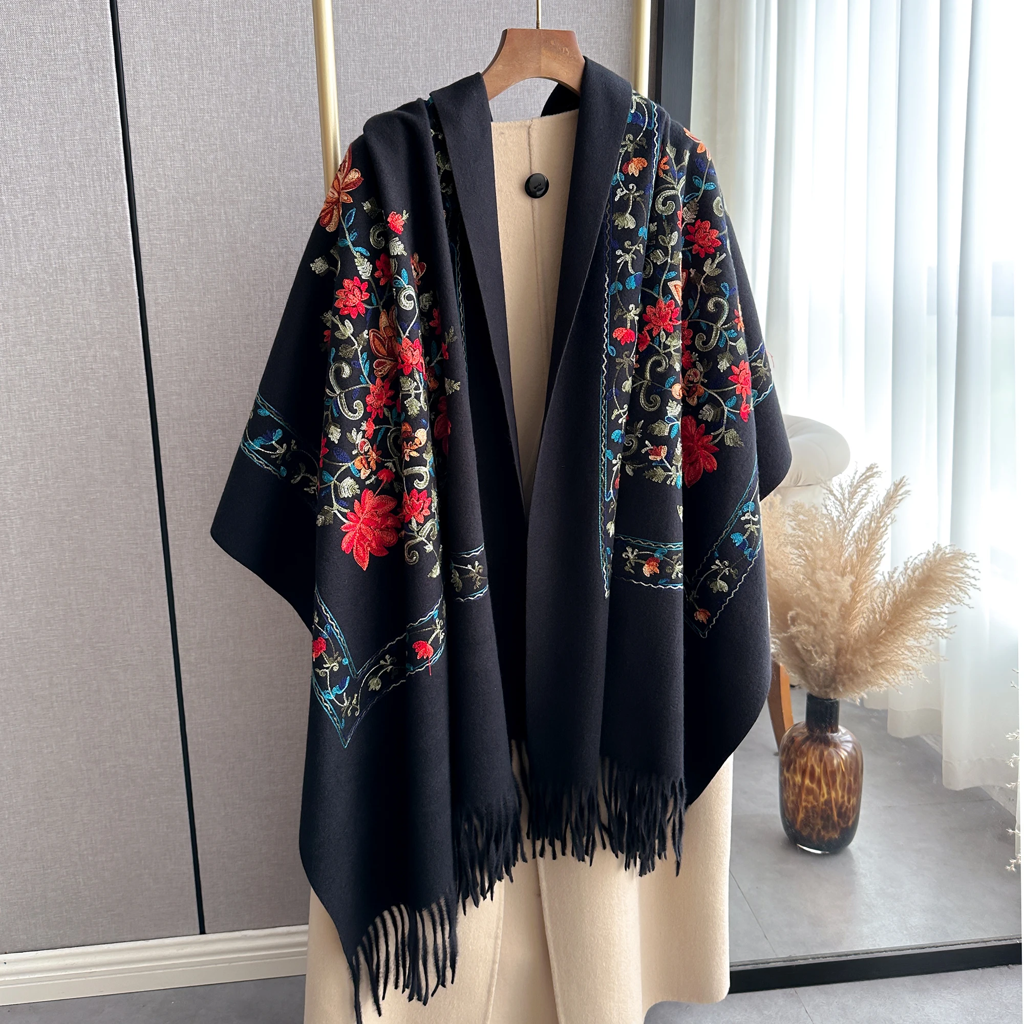 2024 Fashion Luxury Embroidery Scarf Elegant Women Winter Thick Warm Neck Pashmina Long Fringe Scarves Lady Blanket Soft Shawl