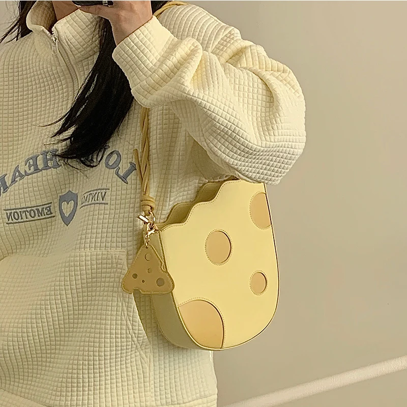 2024 Niche Design New Women Shoulder Bags Spring Summer Color Matching Underarm Bag Sweet Fashion Portable Crossbody Bags