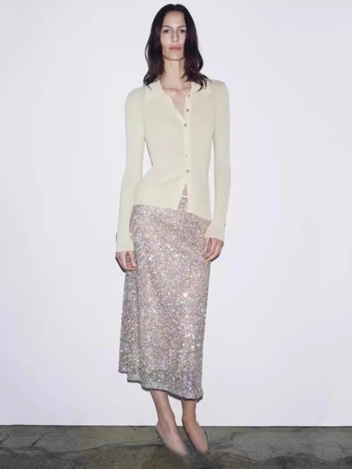 

Новое поступление лета, тонкая трикотажная повседневная женская верхняя одежда с прозрачным ребристым дизайном, уличная длинная све, обычная длина