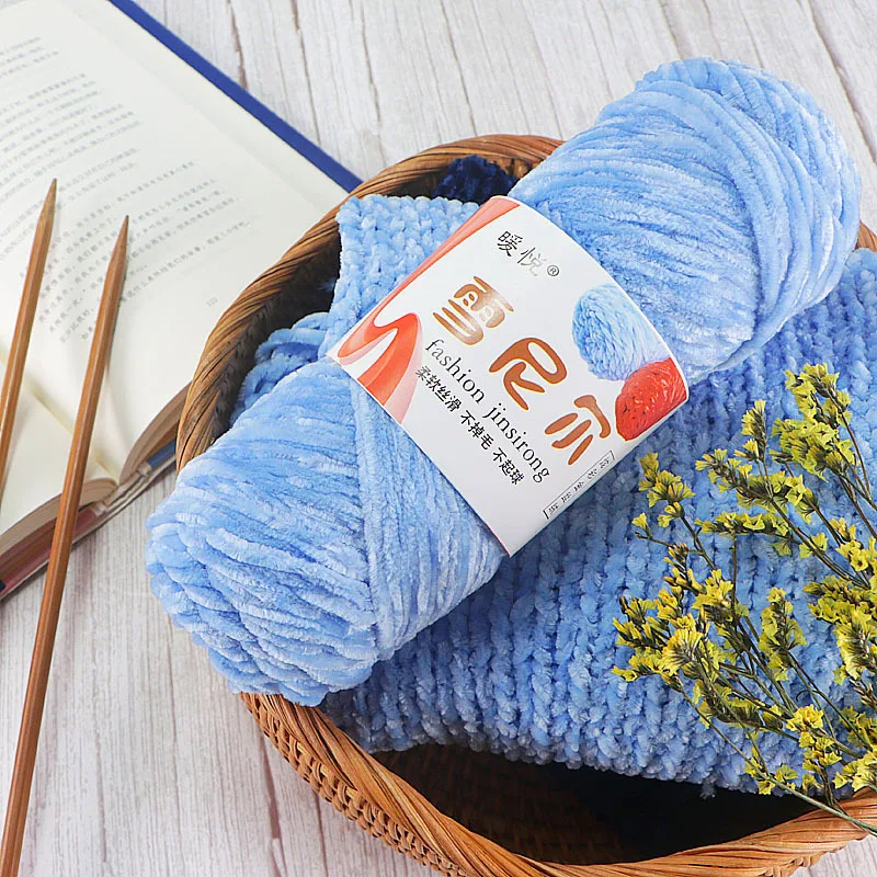 95g (130 Yards) Chenille Pleuche 100% Acrylic Blended Yarn For Hand Knitting Anti-Pilling Anti-Static Eco-Friendly. XNE