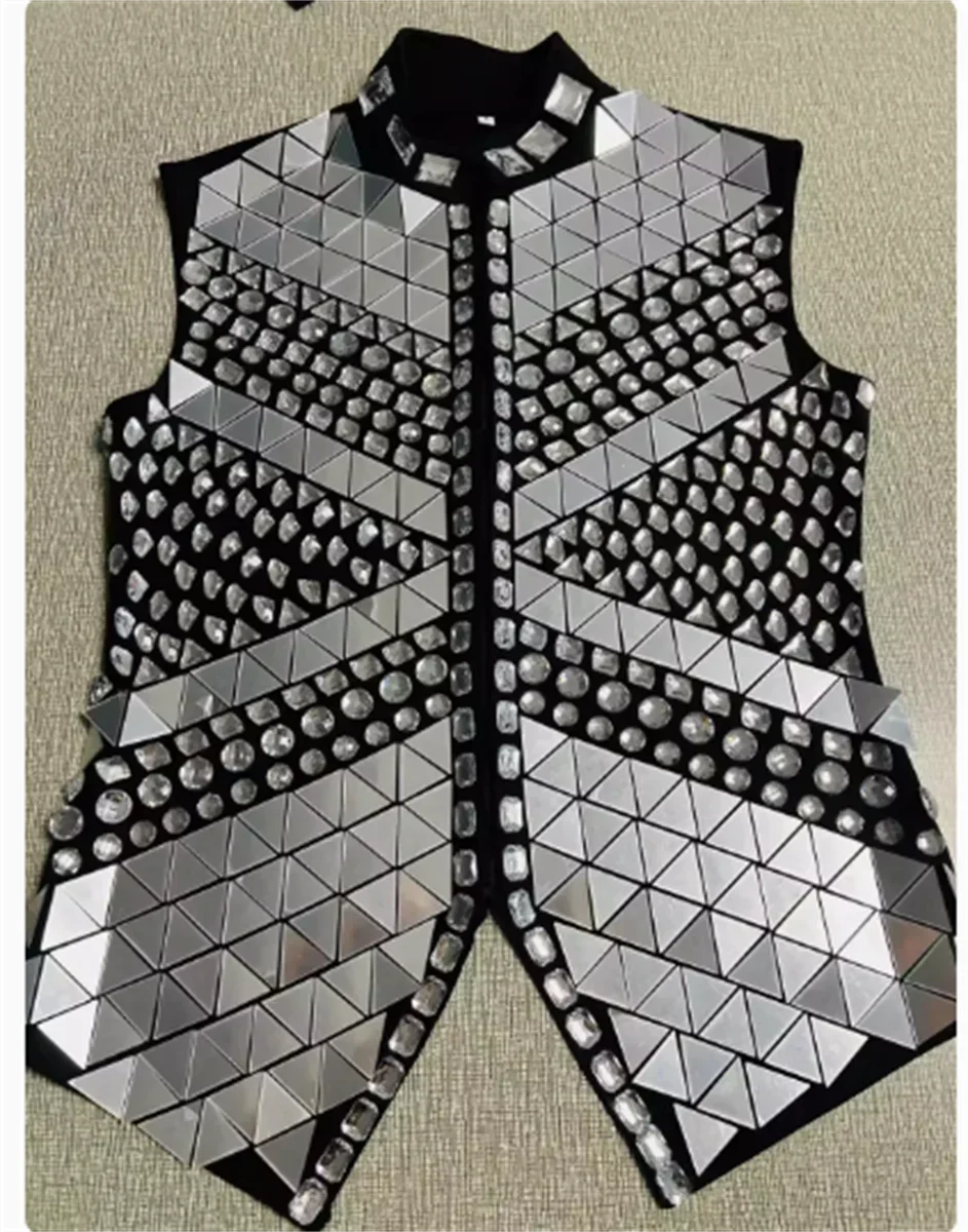 Singer nightclubs, bars, drums, DJs, performance costumes, personalized sequins, crystal diamonds, lenses, vests