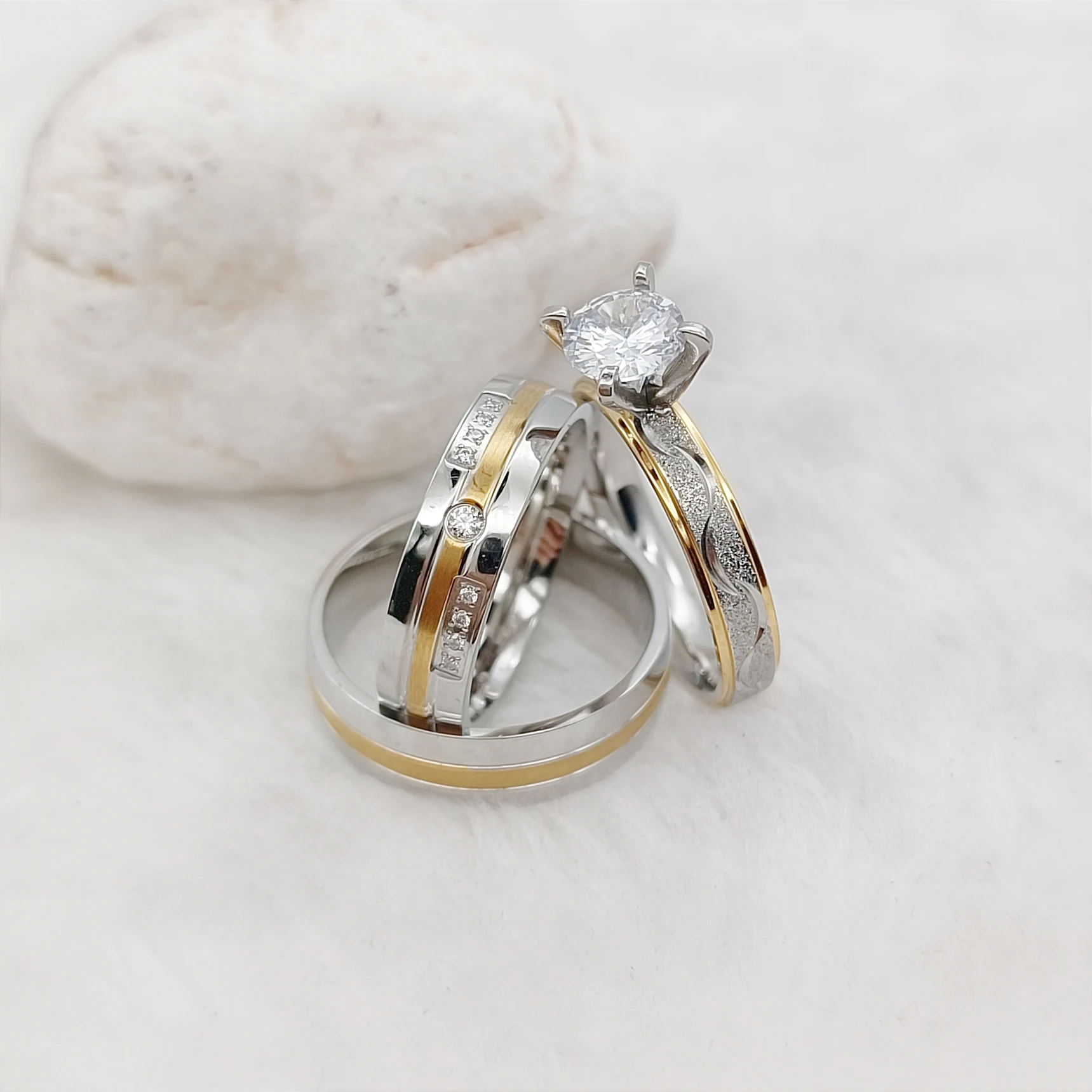 

Two Tone Love Band Wedding Engagement Rings For Couples Western 18k Gold Plated Jewelry Bridal Sets Anniversary Valentine Gifts