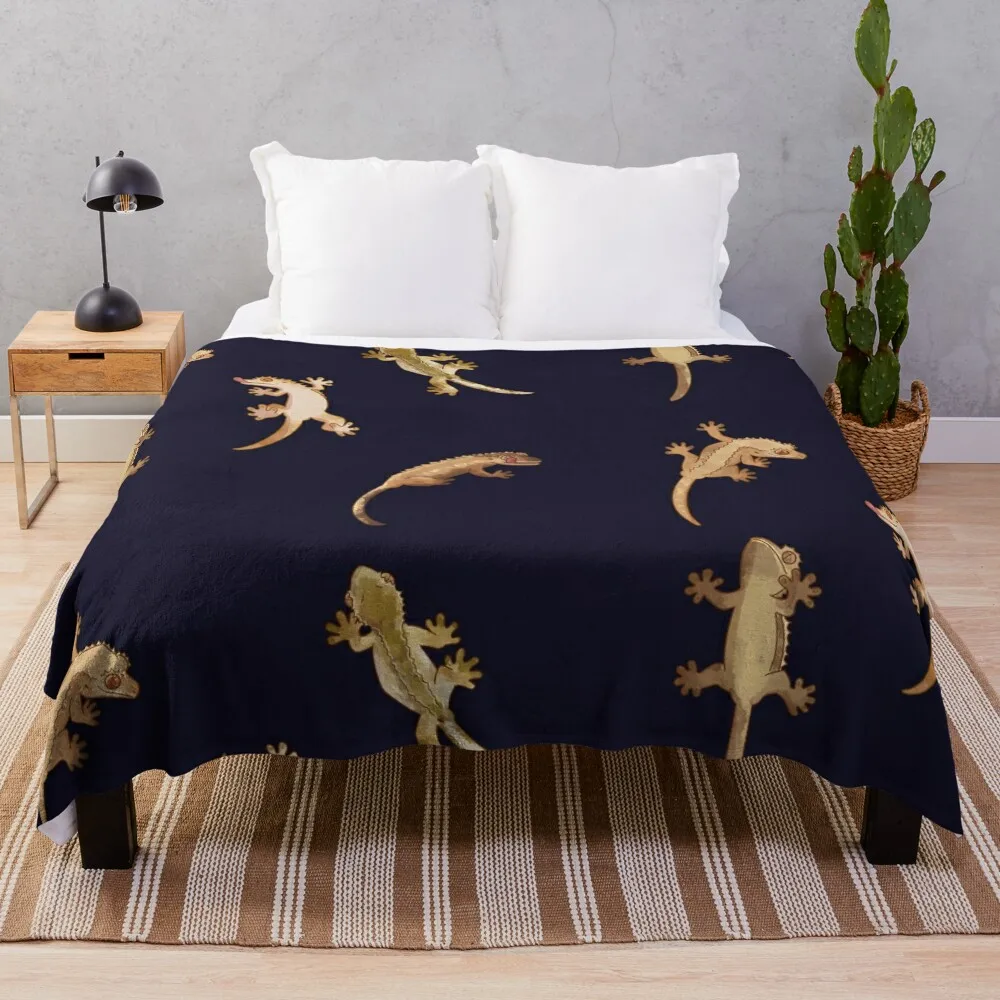 

cute little crested geckos Throw Blanket Retros Sleeping Bag heavy to sleep Blankets