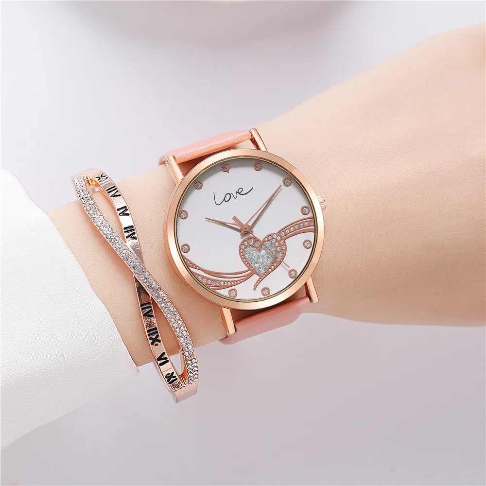 Women\'s Fashion Simple Belt Watch Sweet Romantic LOVE Rhinestone Quartz Casual Belt Watch