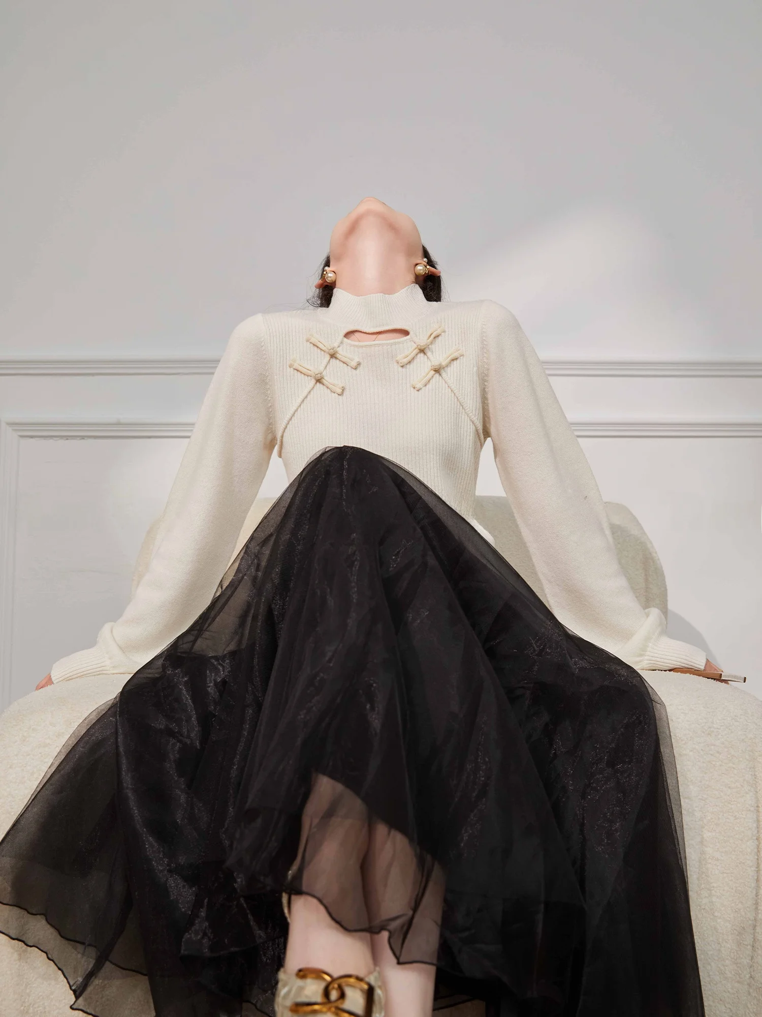 

New Chinese Sle Women's Knitted Sweater Spring Autumn Inner Wear Button Side S Lightweight Luxury Polyester Fiber