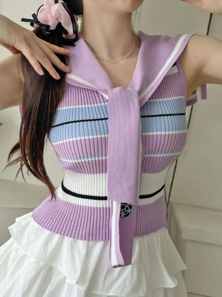 夏の新ネイビーカラーストライプノットレスノースリーブニットセーター女性の痩身デザイン韓国スタイルショート丈トップ