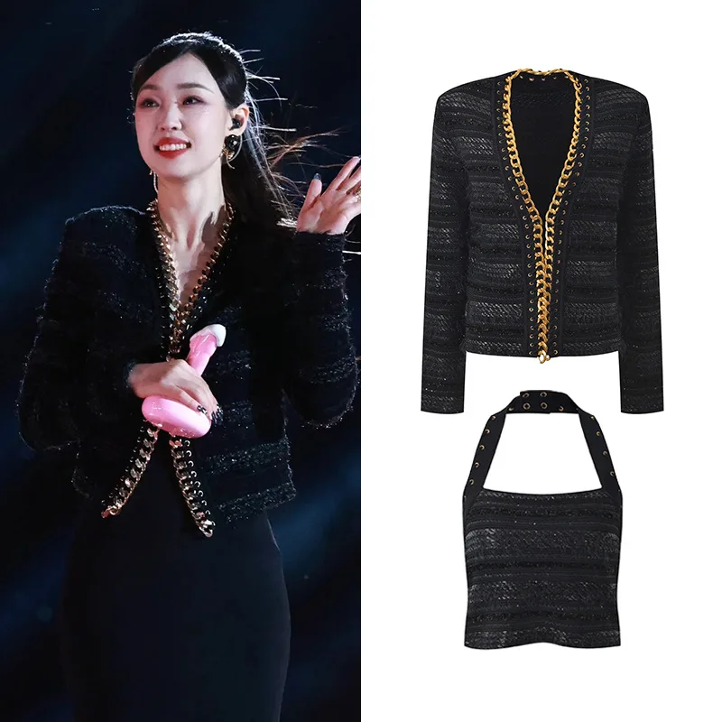 

Осень 2023. Женский комплект приталенного кардигана с V-образным вырезом и металлической цепочкой. Верхняя одежда Long Sve Faion для среднего возраста.