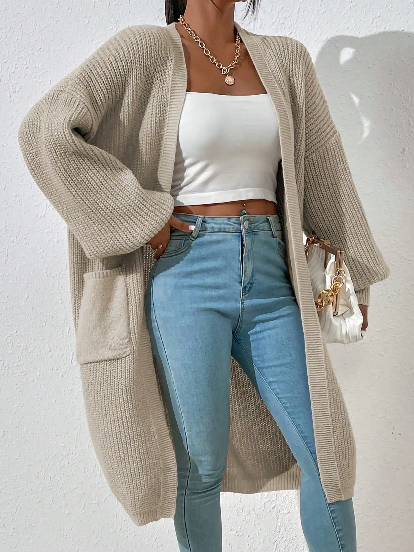 

Women's Beige Oversized Knit Cardigan with Front Pockets, Long Sleeve
