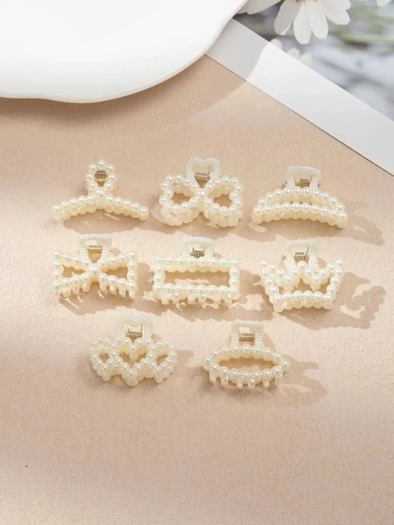 8PCS Women\'s Minimalist And Fashionable Mini 4CM Imitation Pearl Hair Grab