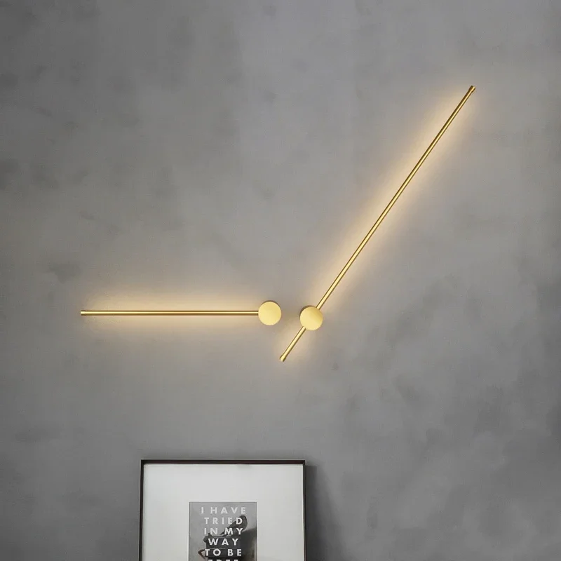 Applique Murale LED au Design Moderne, Disponible en Noir et en Or, Luminaire Décoratif d'Nik, Idéal pour un Salon, une Chambre à Coucher