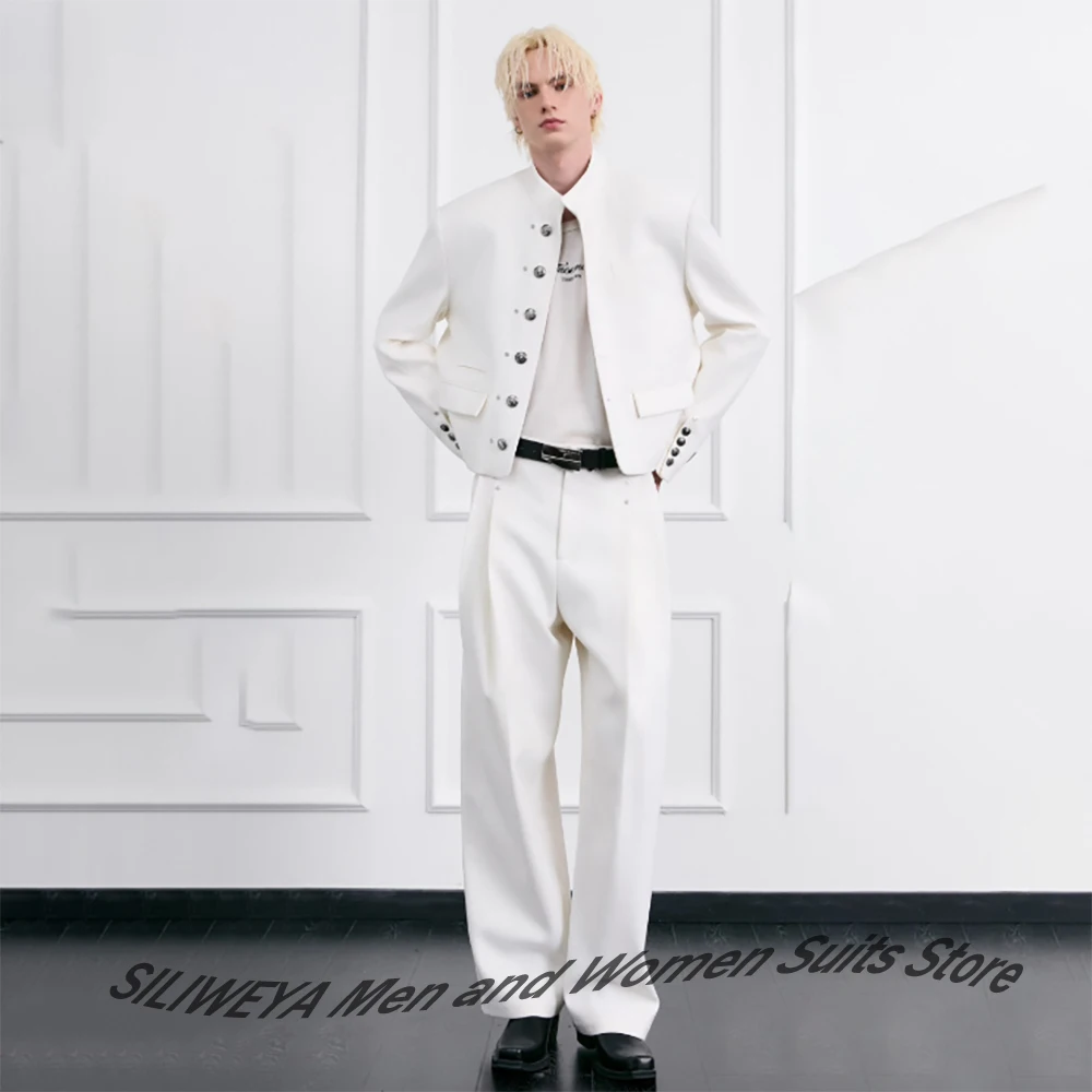

Острый мужской белый костюм с воротником-стойкой, однобортный комплект из 2 предметов (куртка + брюки), стильный современный деловой повседневный костюм