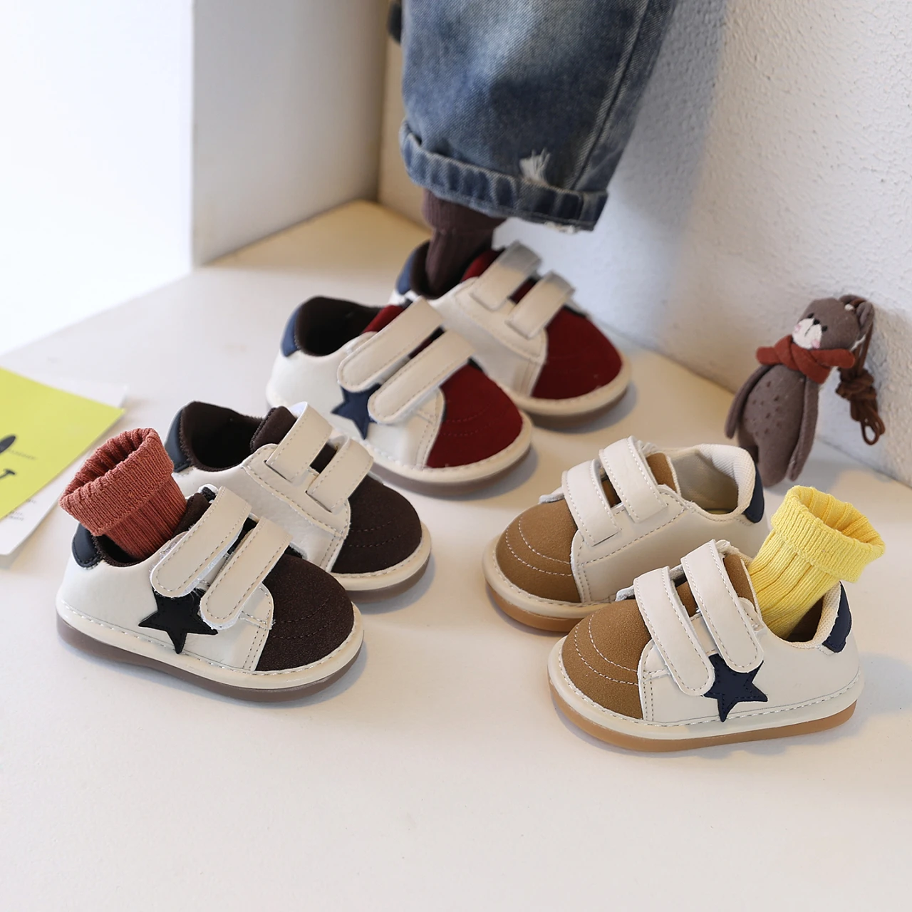 2026 Autumn New Baby Shoes Microfiber Leather Toddler Boys Barefoot Shoe Star Soft Sole Girls Outdoor Comfortable Kids Sneakers