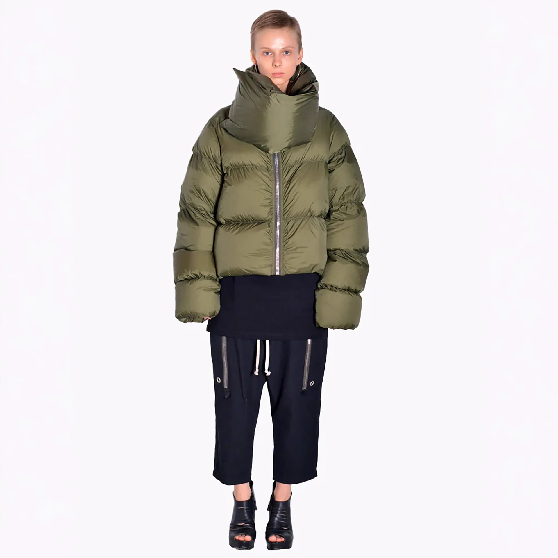 Winter Style Long Sleeve Short Length Zipper Closure Solid Color Fashionable High Collar Scarf Design Women's Cotton Jacket Coat