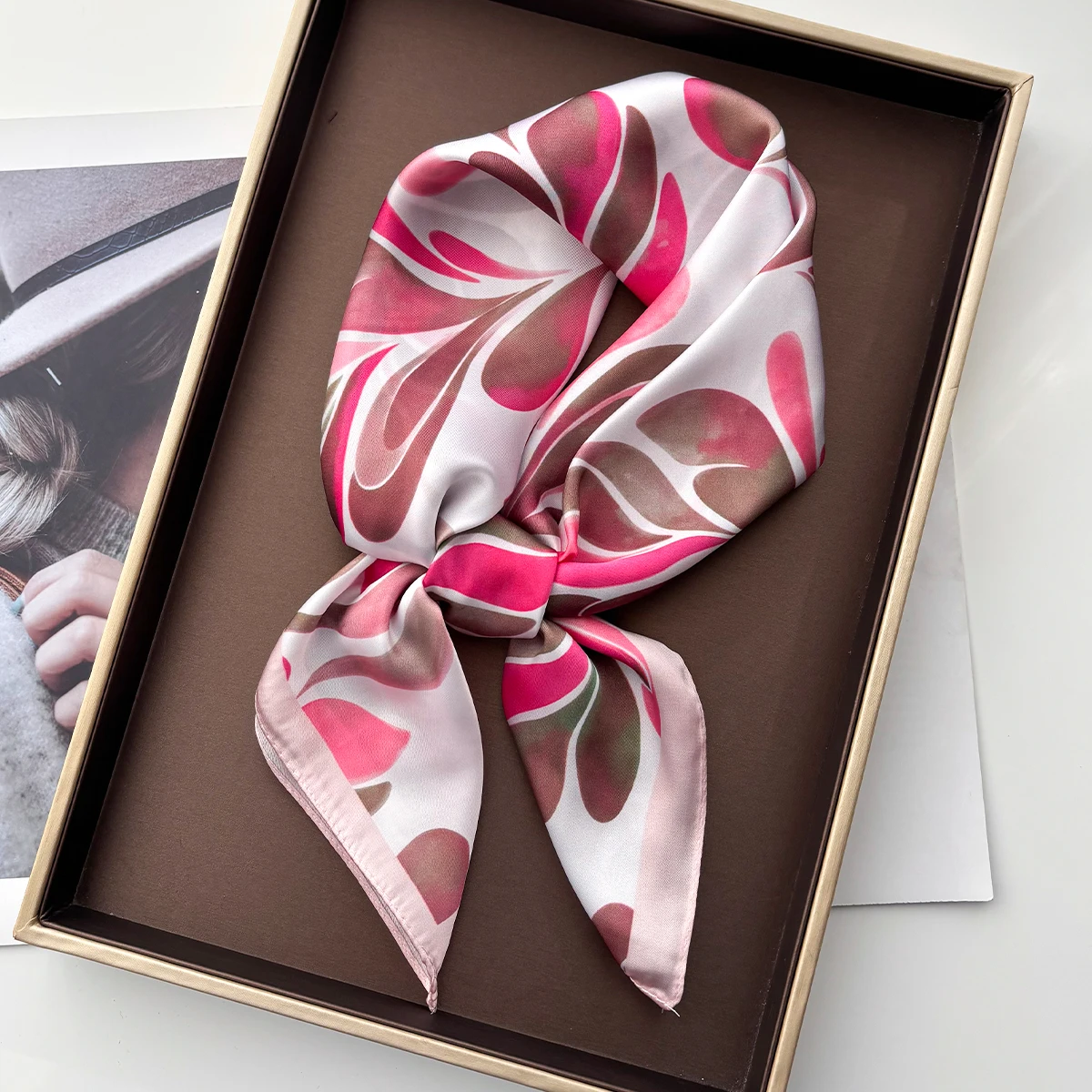 New Four Seasons Fashion Print - Scarf Silk Square ulasan dan harga