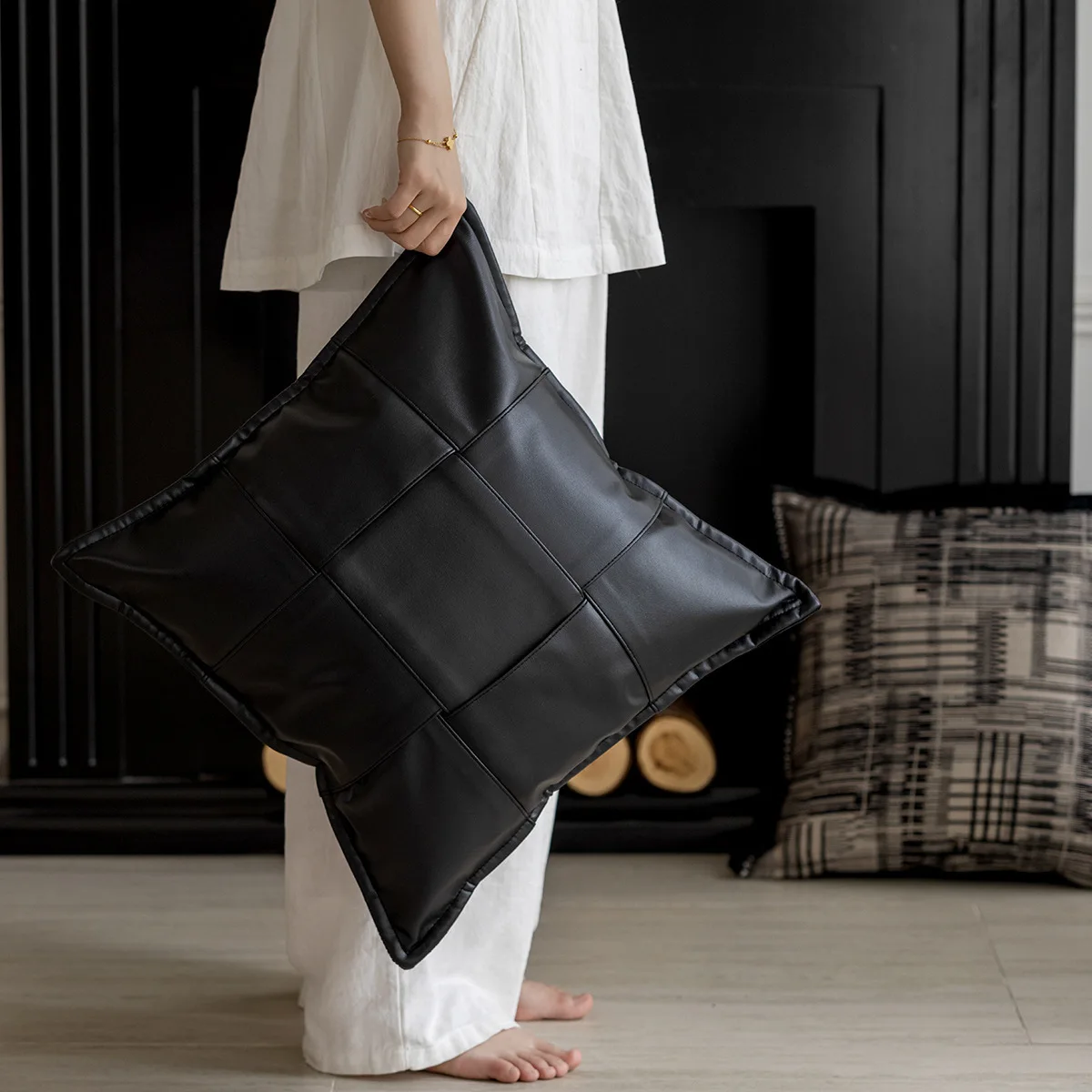 Faux Leather Thick Plush Wool Throw Cushion Covers Black Leather Hand Woven Leather Pillow Case Sofa Bed Living Room Home Garden