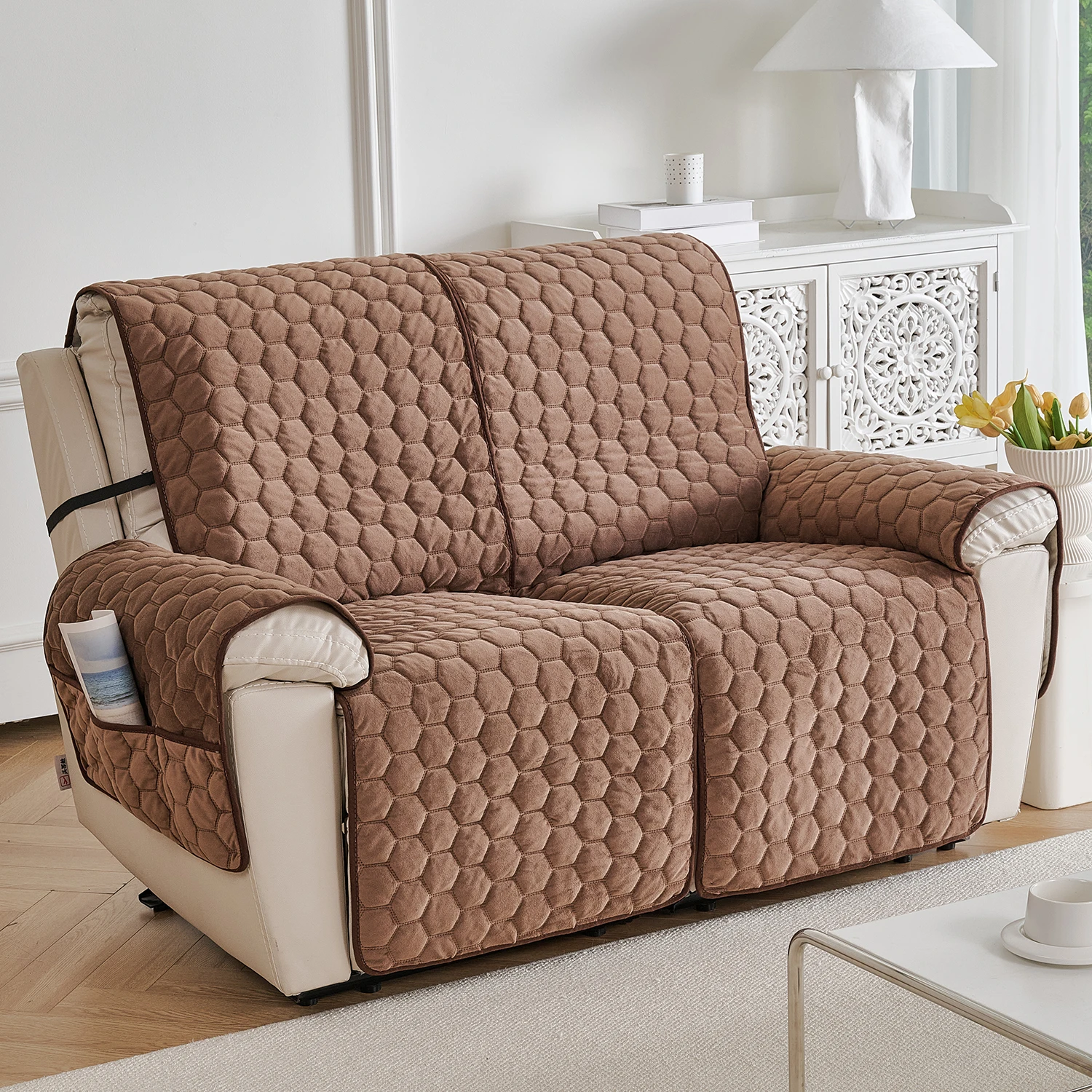 3/4/5 All-Season Soft Plush Recliner Cushion Cover – Non-Slip, Washable, Pet-Friendly, with Side Armrest Storage Bags. Suitable for Armchair, Loveseat, and 3-Seat Sofa.