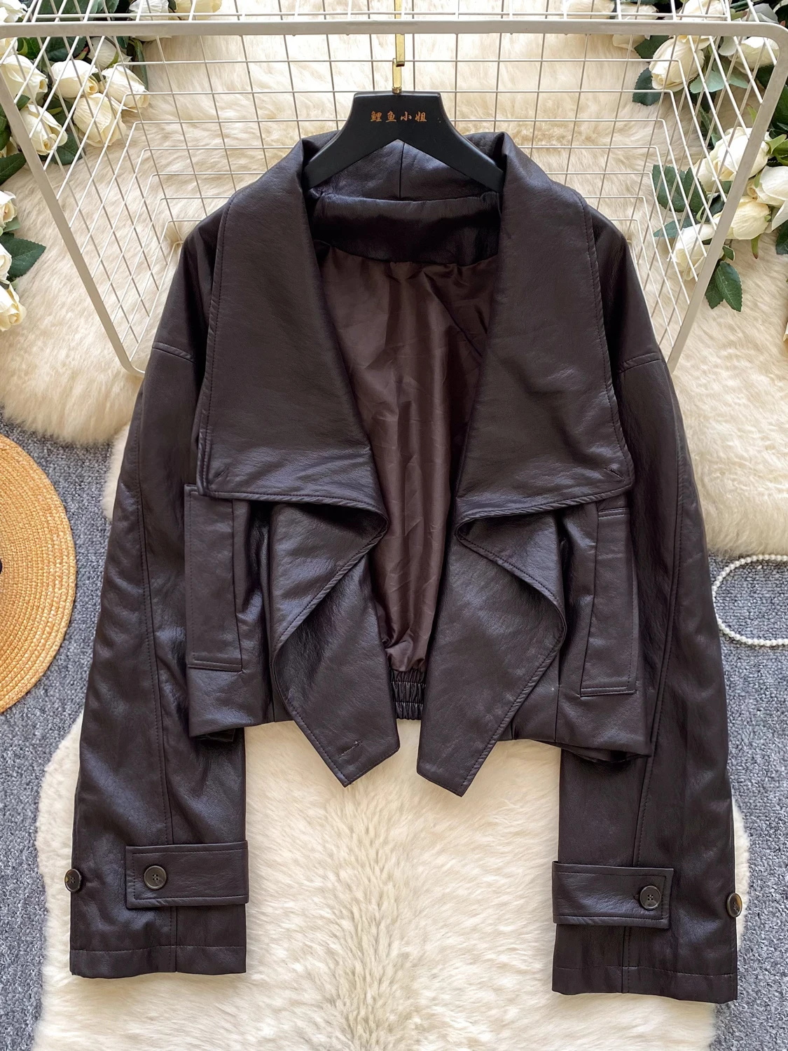 Short Flared Collar Leather Jacket Women's Autumn Loose Versatile Slimming Commute Style Fashion Ladies' Premium Short Coat