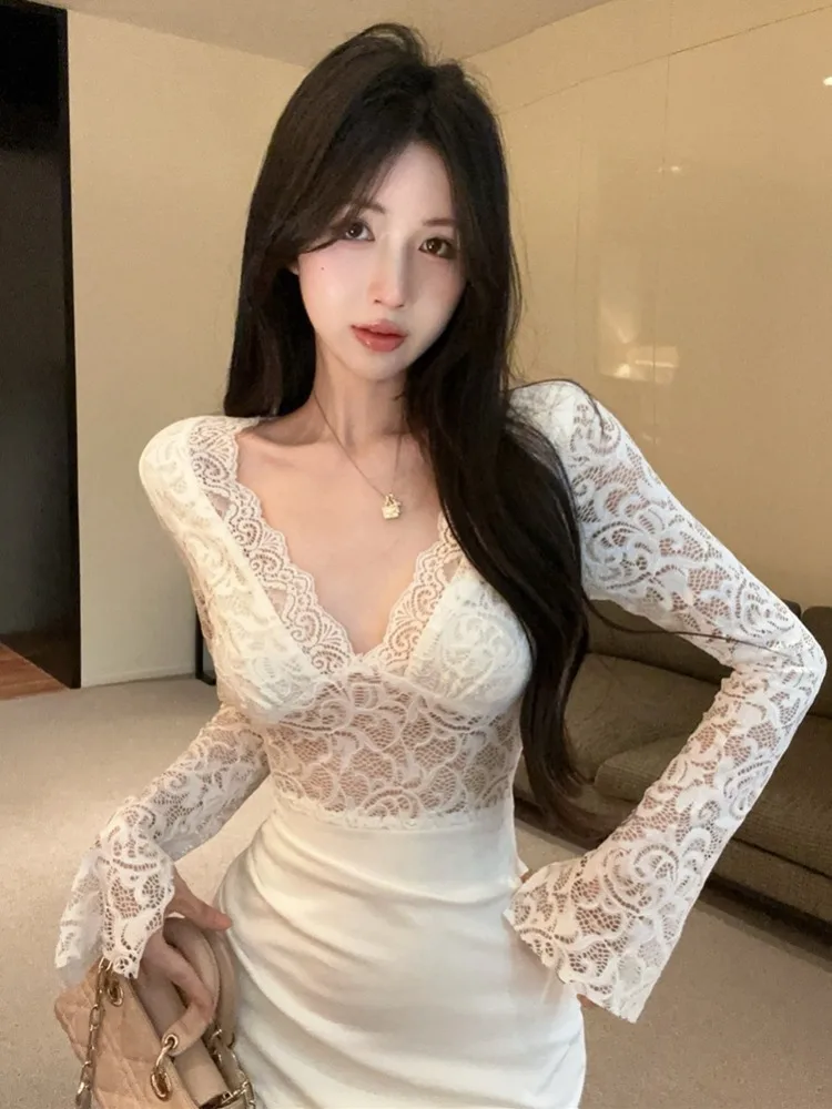 

Pure Desire Sexy V-Neck Bell Sleeve Lace Hollow out Long Sleeve Dress Bodycon Short Skirt Tight Fit Women's Casual Dresses