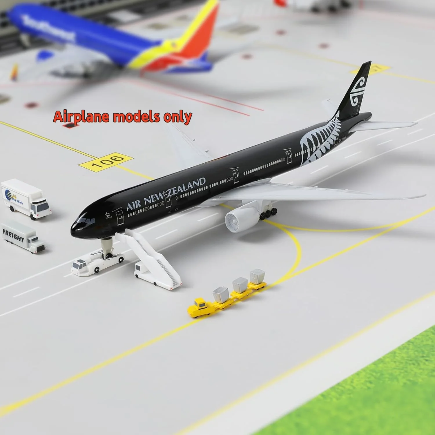 20cm Scale Aircraft B777 Air New Zealand Airplane Diecast Alloy Metal Collectible Miniatures Model Child Toy with Landing Gear