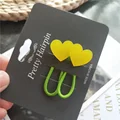 2pcs yellow heart