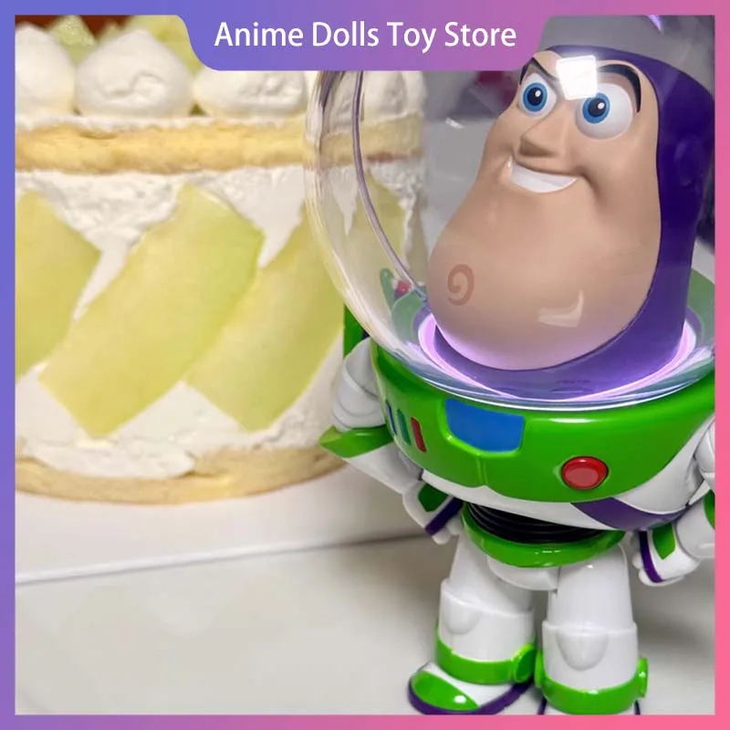 

Подлинная мини-фигурка Базза Лайтера с подсветкой, мультяшная модель Диснея, игрушка для комнаты, настольный декор, коллекция, подарок на день рождения