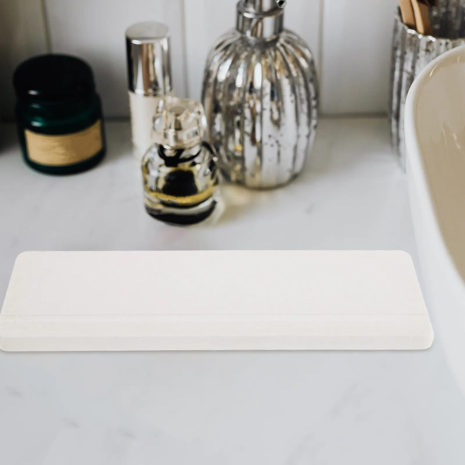Picture 5: 1Pcs Diatom Mat Eco-Friendly Pattern Non-Slip Absorbent Cup Mat Soap Holder Washroom Kitchen Use Diatom Cushion