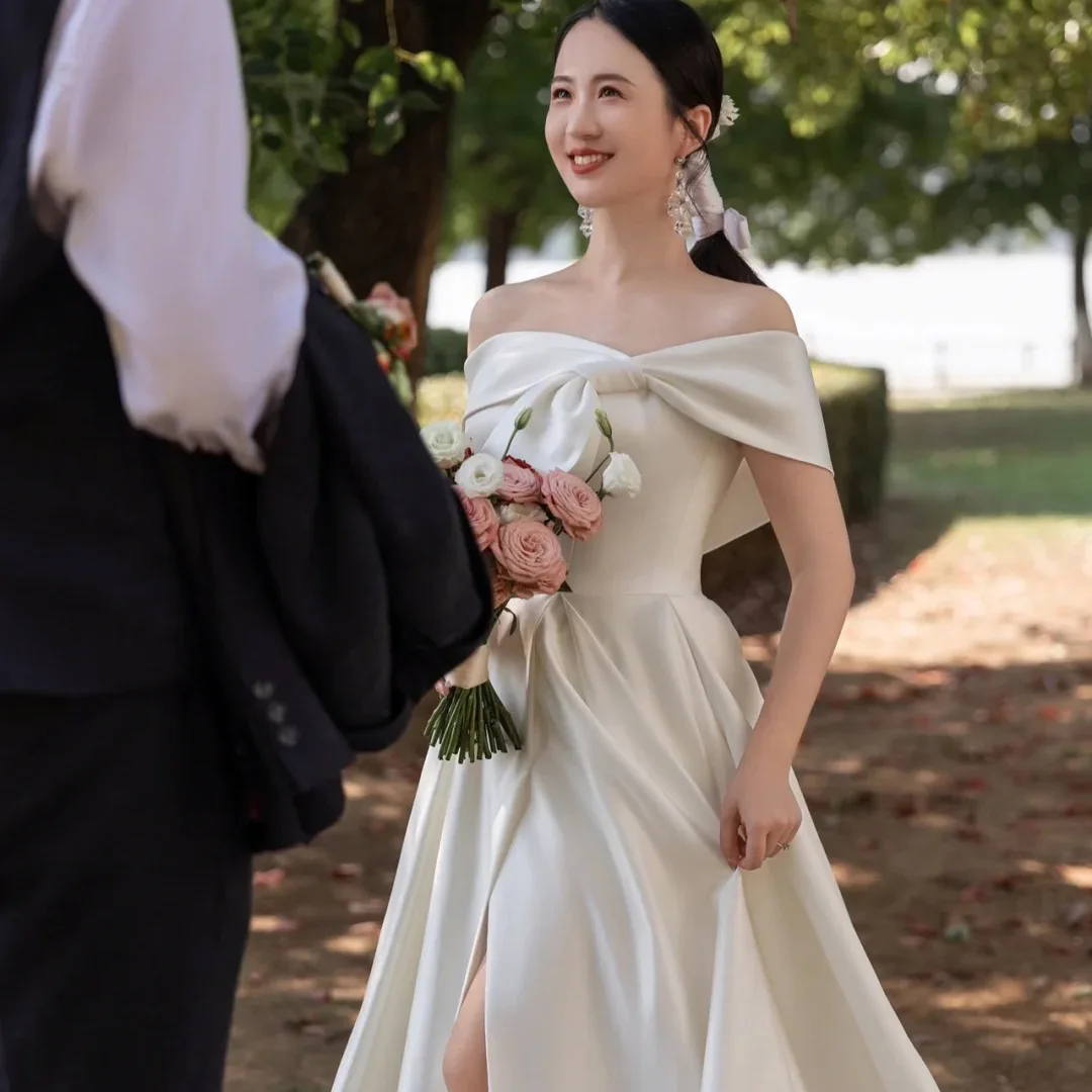 งานแต่งงาน Dresses สไตล์ปิดไหล่ลูกไม้ขึ้นกลับ A-Line ชุดเจ้าสาวสูงด้านข้างแยก Brides ชุดที่กำหนดเอง SWD281