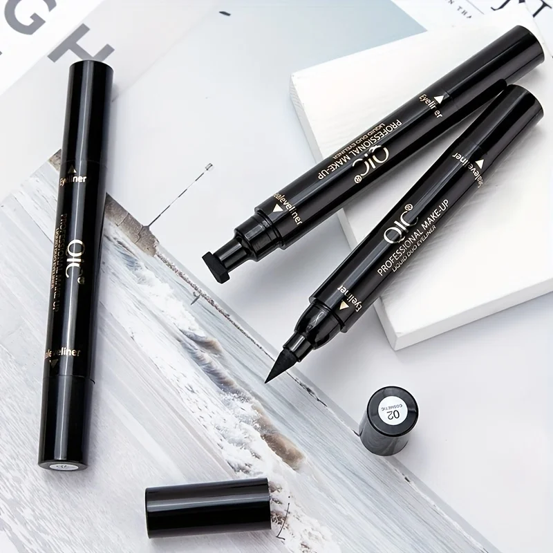 Waterproof and Smudge-Proof Double-Headed Seal Eyeliner Pen for Triangle Wing and Charming Tail Makes