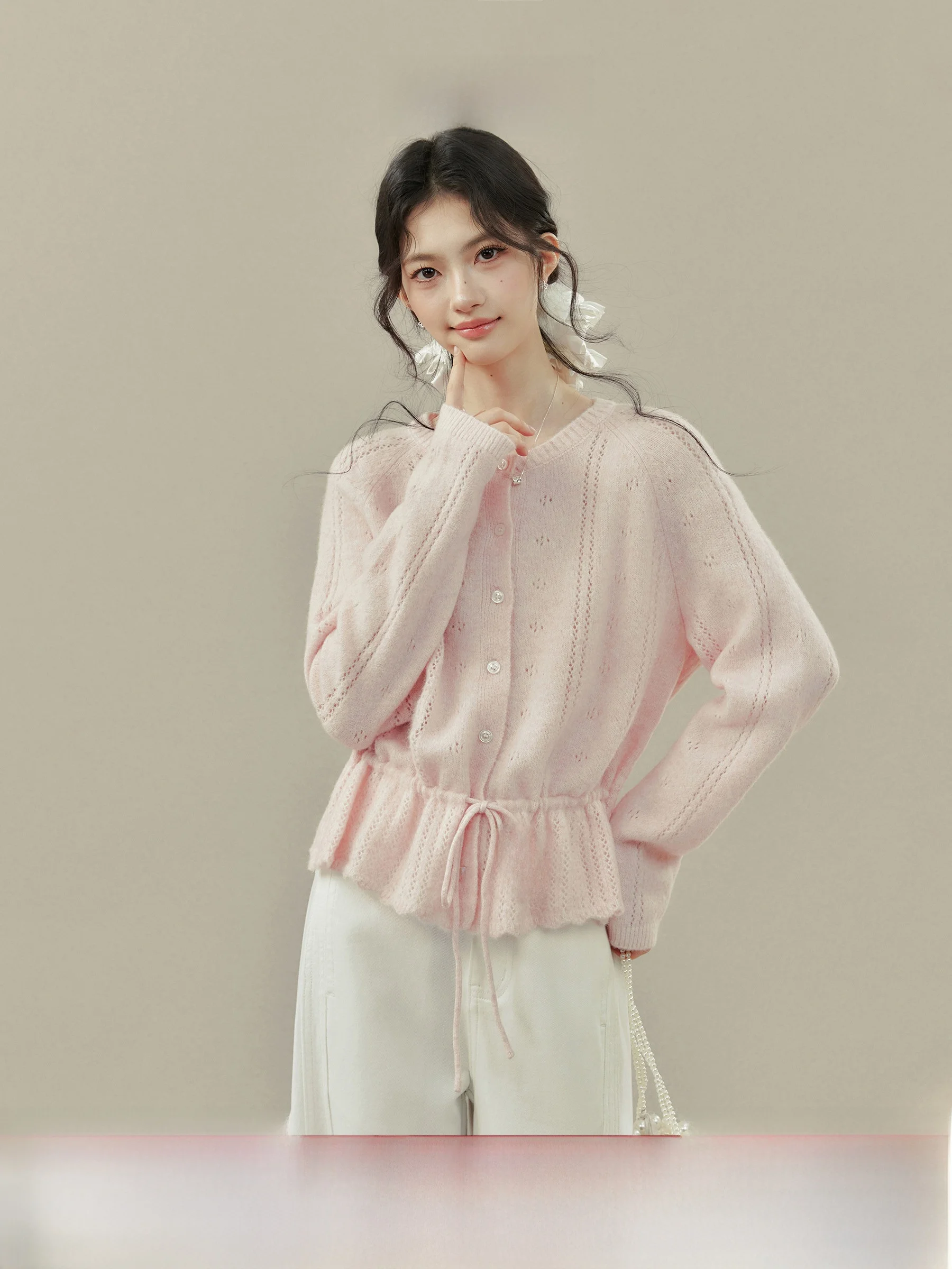 

Вязаный свитер для женщин, розовый, с вырезами, с поясом, с отворотами, дизайн от Ван Вэньцинь