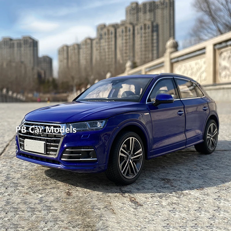 FAW Original Factory 1:18 Car Model 2018 New Q5L SUV Alloy Simulation Car Model Off Road