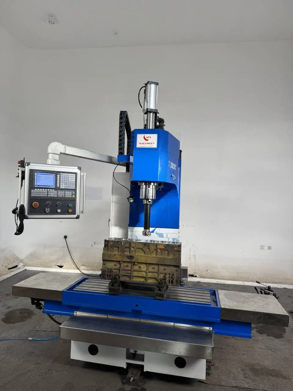 T200CNC Vertical Automatic CNC Boring & Milling Machine Featuring New Motor Bearing Engine Spindle Components