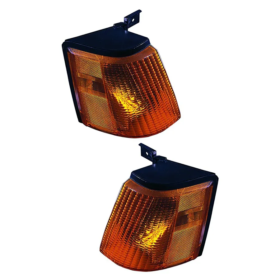 

Для 1985-1990 комплекта угловых фонарей Escort со стороны водителя и пассажира