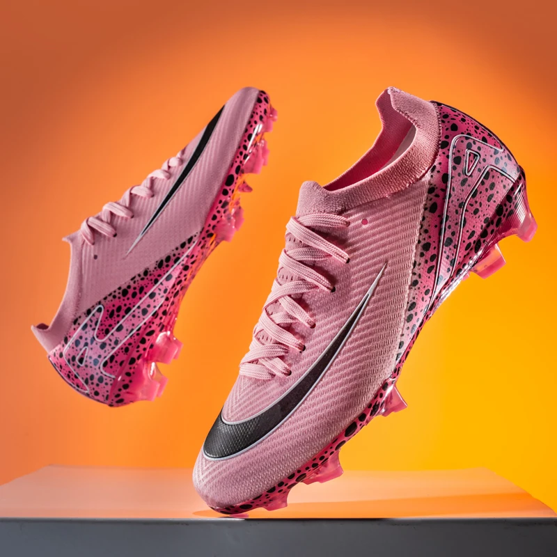 

New Men Professional Football Boots Grass Soccer Shoes Outdoor Sport Non-Slip Training Shoes Match Sneakers Ultralight Unisex