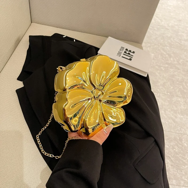 

Fashion Metal Flower Shaped Crossbody Bag for Women Gold Box Shoulder Bags Shinny Evening Party Clutch Bag Small Phone Purses